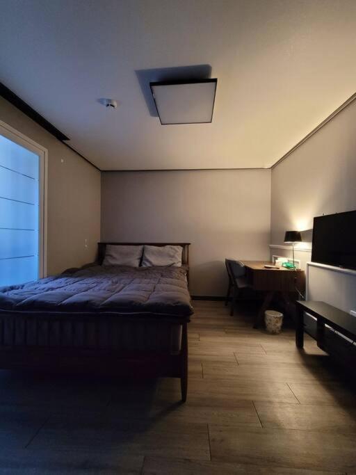 House Of Gallery In Anjirang Hotel Daegu Esterno foto